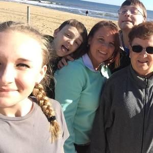 Meet your Posher, Suzanne